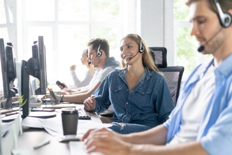 how-is-service-level-calculated-in-a-call-center-3-methods-to-know