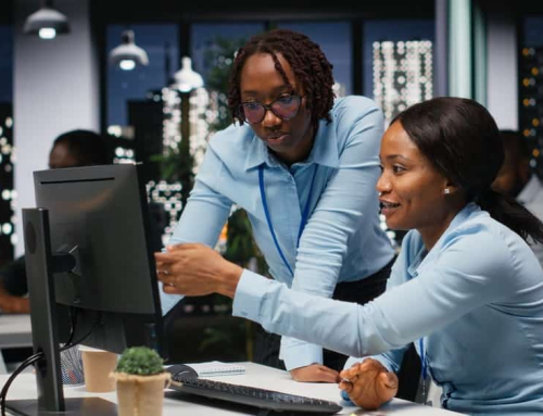 Fully Automated Customer Support Fails, but Human-in-the-Loop Fixes It